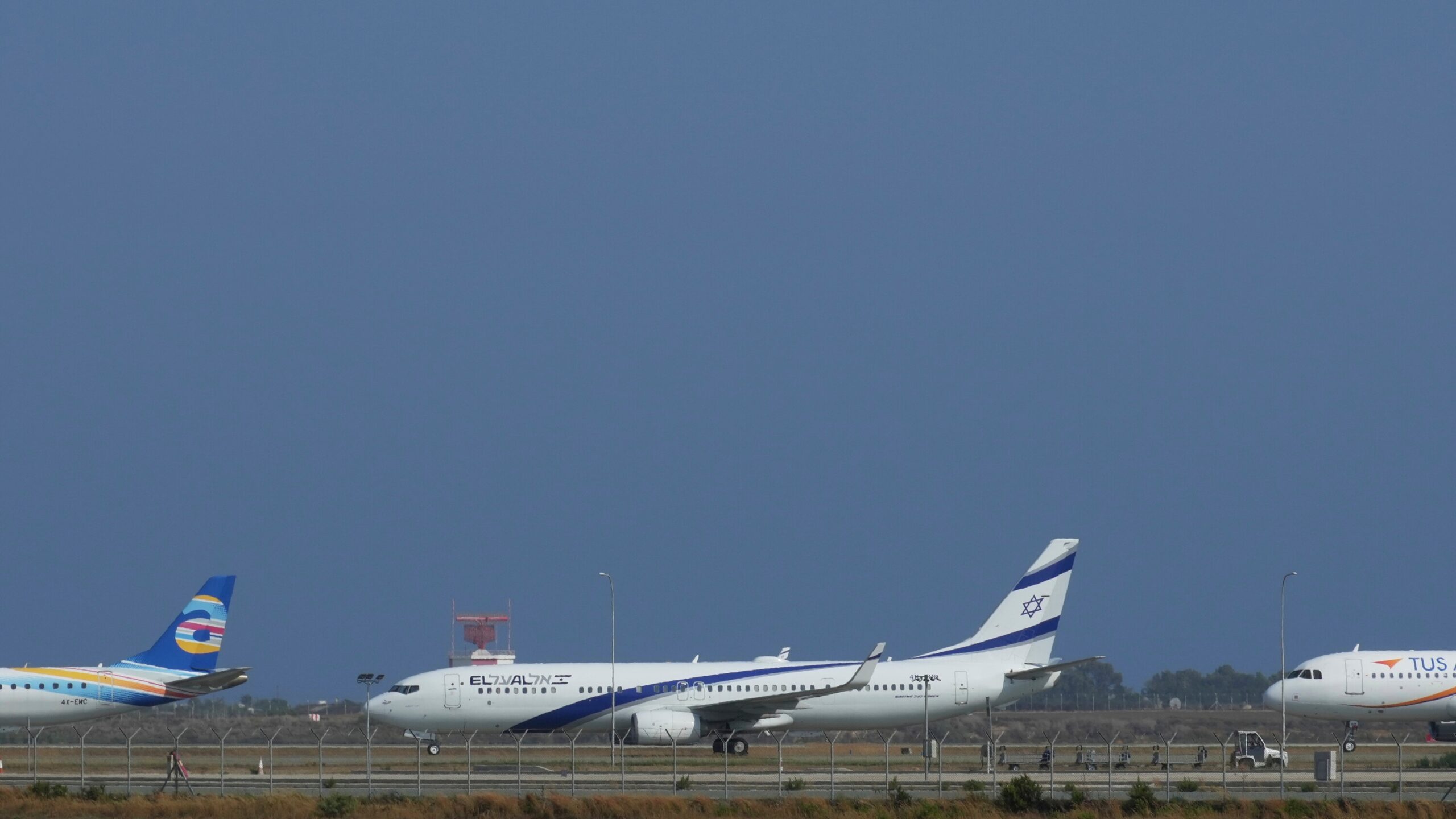 Israeli Airline Will Bring Back Stranded Israeli Travelers The New York Times