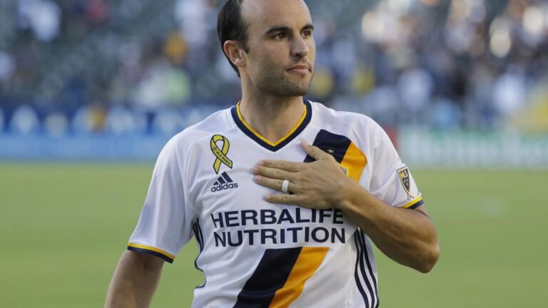 Soccer Newsletter Landon Donovan Alex Morgan Are Part Of Southern California s All time Team Los Angeles Times